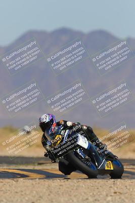 media/Mar-22-2025-CVMA (Sat) [[462c0ffedb]]/Race 13-Amateur Supersport Middleweight/